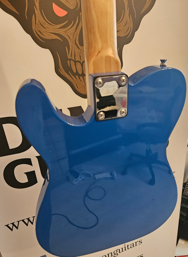 R-160 Electric Guitar