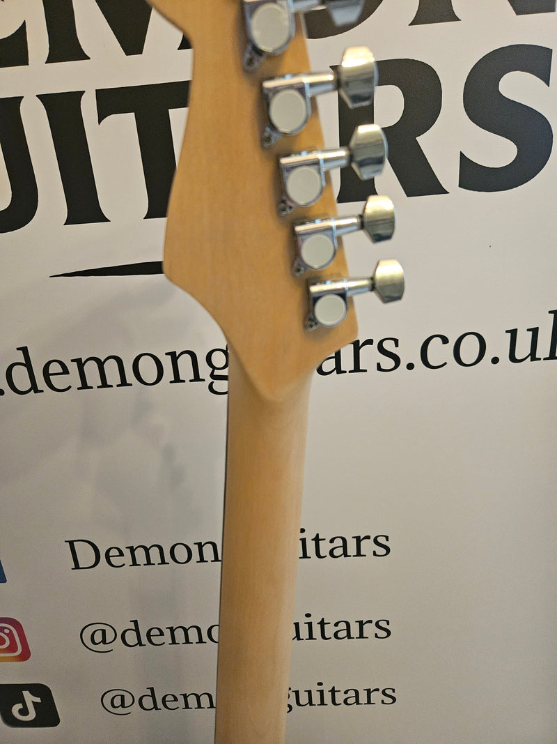 ST-750 Electric Guitar