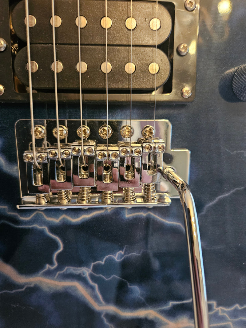 ST-750 Electric Guitar